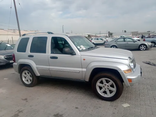2005 JEEP CHEROKEE 3.7 LIMITED A/T