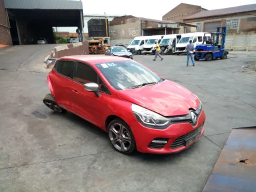 2015 RENAULT CLIO IV 900 T EXPRESSION 5DR (66KW) Red