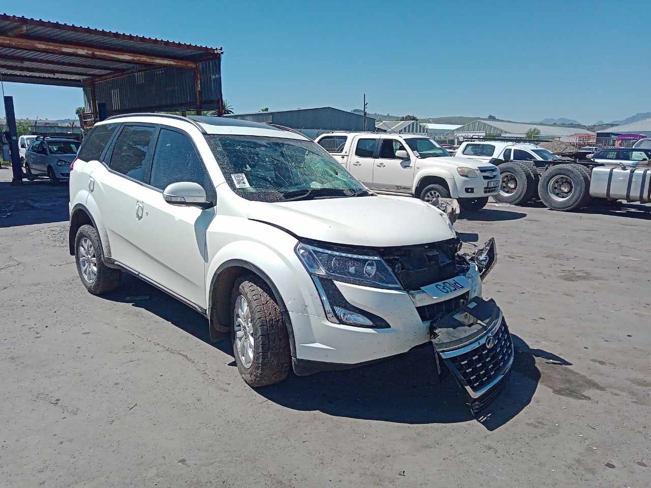 2019 MAHINDRA XUV 500 2 2D MHAWK A T W10 7 SEAT GoBid Cape Town 2019-mahindra-xuv-500-2-2d-mhawk-a-t-w10-7-seat-gobid-cape-town