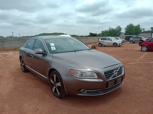 2015 VOLVO S80 2.5T GEARTRONIC