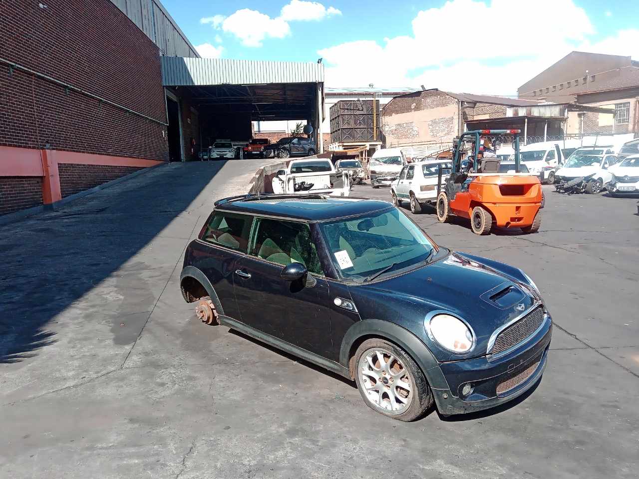 2008 MINI COOPER S, GoBid Johannesburg, 3KKPUZVV