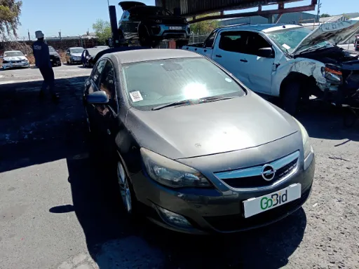 OPEL ASTRA 1.6T SPORT 5Dr