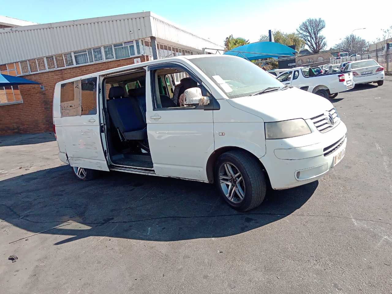 2009 VOLKSWAGEN T5 KOMBI 2.5 TDI A/T