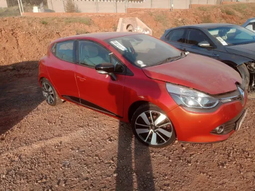 2015 RENAULT CLIO IV 900 T EXPRESSION 5DR (66KW)