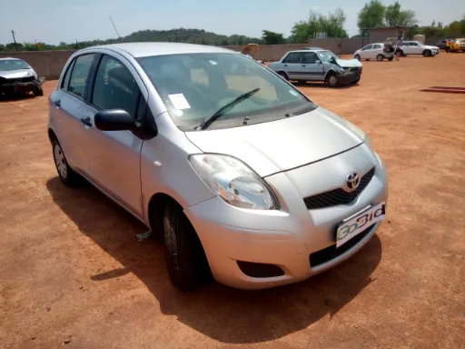 2010 TOYOTA YARIS T1 5Dr A/C Silver