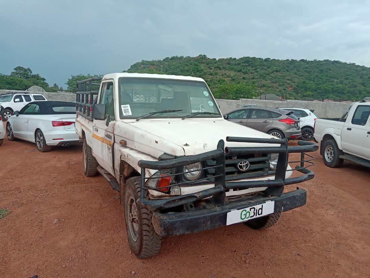 2002 TOYOTA LAND CRUISER 4.2 DIESEL P/U S/C, GoBid Pretoria, NMCRLOUF