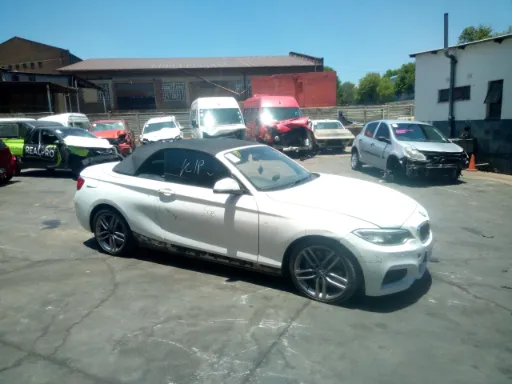  BMW 0i CONVERT M SPORT A/T (F2), GoBid Johannesburgo, VYMATTNW