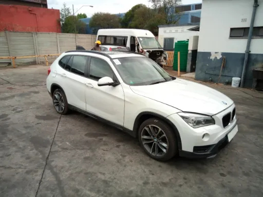 2016 BMW X1 sDRIVE20i  A/T (F48) White